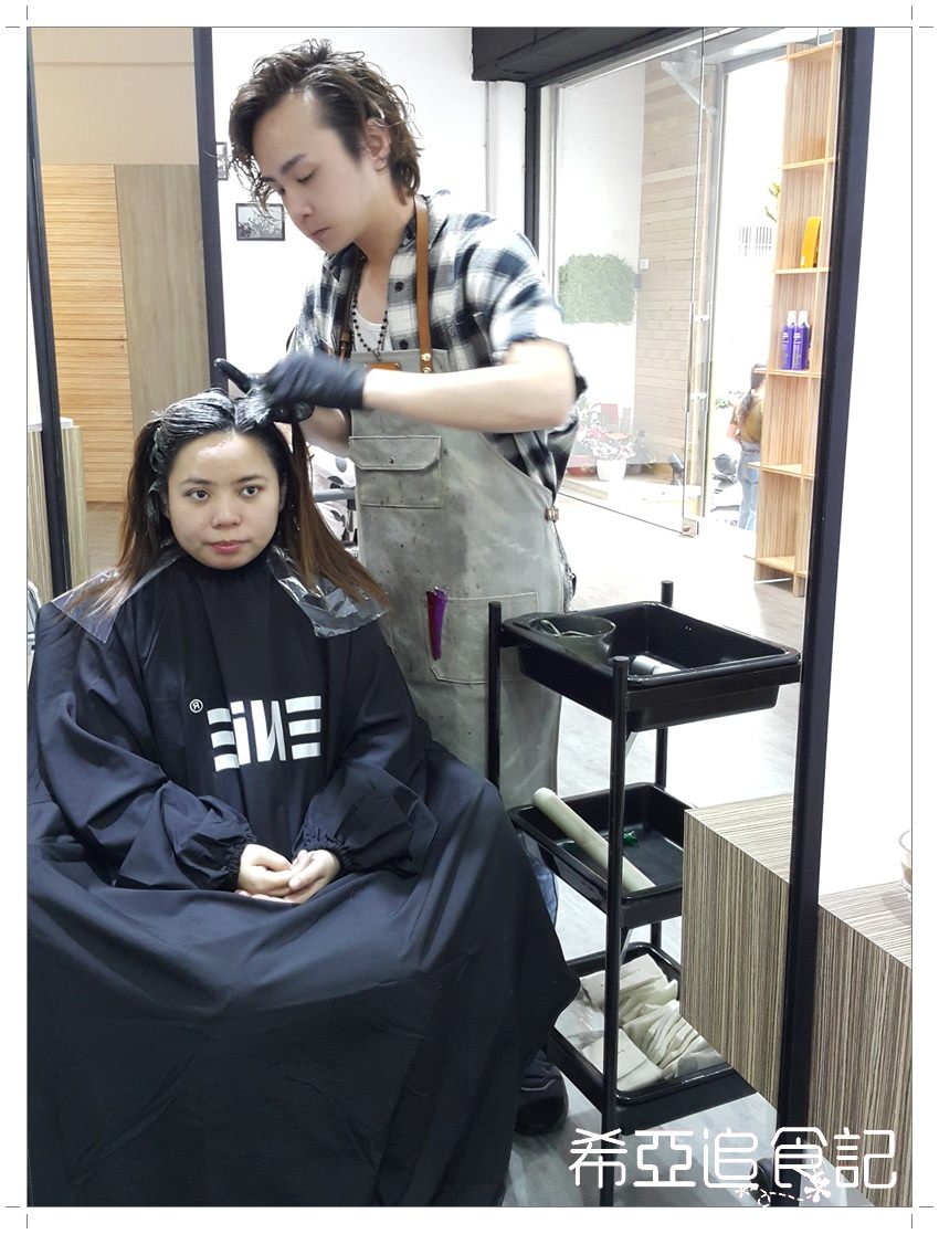 【台中染髮推薦】Wesley Danyin Hair Salon W.D. II の 染髮 & 護髮(灰感綠) ➽ 中科福科路 下班後來改變妝髮 放鬆一下 - 第14張圖 【台中染髮推薦】Wesley Danyin Hair Salon W.D. II の 染髮 & 護髮(灰感綠) ➽ 中科福科路 下班後來改變妝髮 放鬆一下