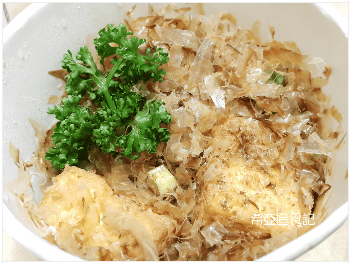 【咖哩推薦】Mr.38咖哩界傳奇人物 の 南洋椰香雞咖哩飯 ＆ 焗烤總匯海鮮紅醬咖哩飯 & 嫩雞咖哩飯 & 素蔬菜野菇蛋包咖哩飯 & 義式紅酒牛肉咖哩飯 & 藍帶豬排飯(台中/逢甲) ➽ 輕鬆方便外帶外送回家 也能吃到美味的咖哩飯 台中複合式餐廳