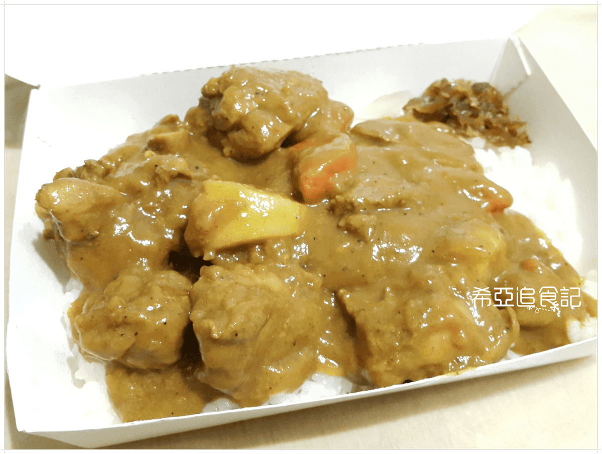 【咖哩推薦】Mr.38咖哩界傳奇人物 の 南洋椰香雞咖哩飯 ＆ 焗烤總匯海鮮紅醬咖哩飯 & 嫩雞咖哩飯 & 素蔬菜野菇蛋包咖哩飯 & 義式紅酒牛肉咖哩飯 & 藍帶豬排飯(台中/逢甲) ➽ 輕鬆方便外帶外送回家 也能吃到美味的咖哩飯 台中複合式餐廳