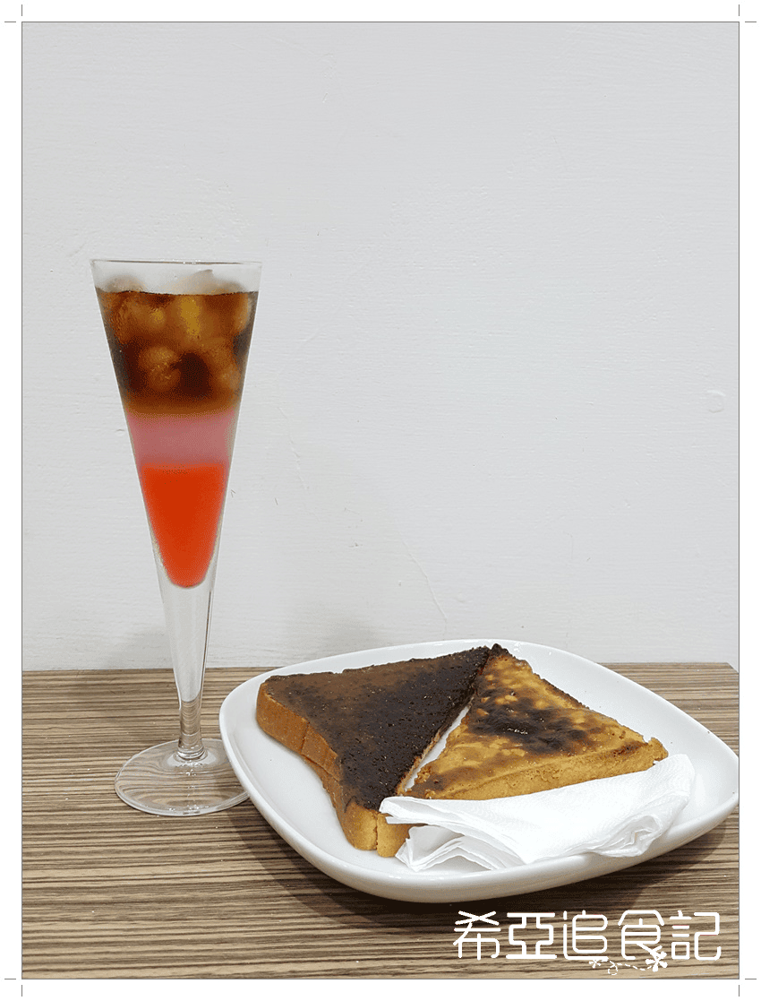 【台中染髮推薦】Wesley Danyin Hair Salon W.D. II の 染髮 & 護髮(灰感綠) ➽ 中科福科路 下班後來改變妝髮 放鬆一下 - 第24張圖 【台中染髮推薦】Wesley Danyin Hair Salon W.D. II の 染髮 & 護髮(灰感綠) ➽ 中科福科路 下班後來改變妝髮 放鬆一下