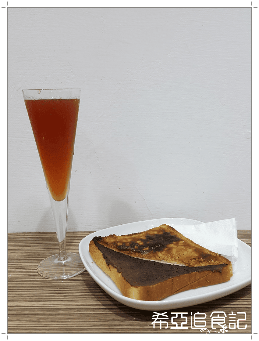 【台中染髮推薦】Wesley Danyin Hair Salon W.D. II の 染髮 & 護髮(灰感綠) ➽ 中科福科路 下班後來改變妝髮 放鬆一下 - 第25張圖 【台中染髮推薦】Wesley Danyin Hair Salon W.D. II の 染髮 & 護髮(灰感綠) ➽ 中科福科路 下班後來改變妝髮 放鬆一下