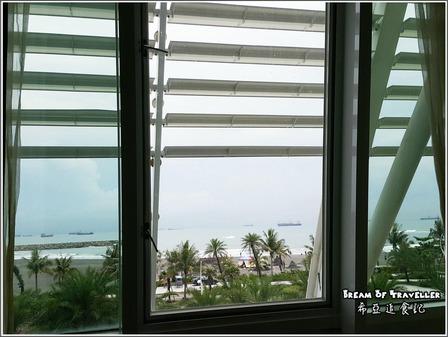 【高雄旗津景點/住宿推薦】高雄旗津黑沙玩藝節 の 旗津道沙灘酒店 & 旗后砲台 & 旗津天后宮 & 星空隧道 (高雄/旗津) ➽ 夏天踏浪 一邊看沙雕 - 第25張圖 旗津道沙灘酒店