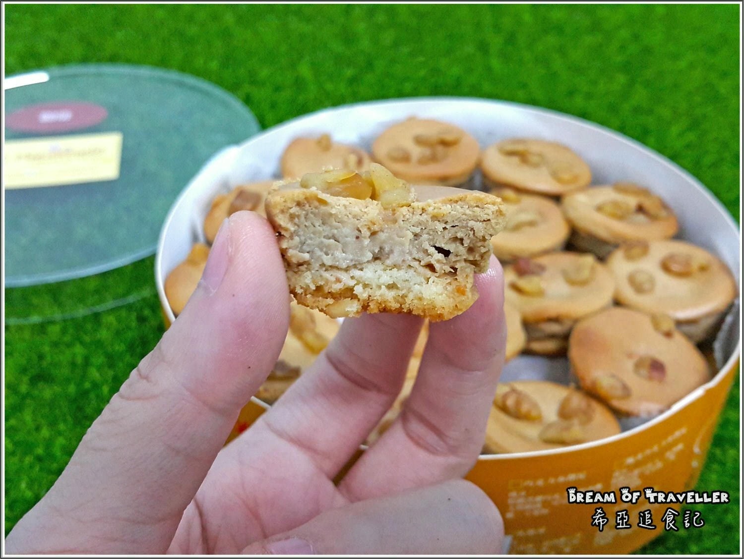 【甜點推薦】樂天X杏芳 の 咖啡乳酪球 & QQ布朗尼(季節限定) ➽ 下午茶甜點 追劇零嘴 大溪70年老店 – 蛋奶素