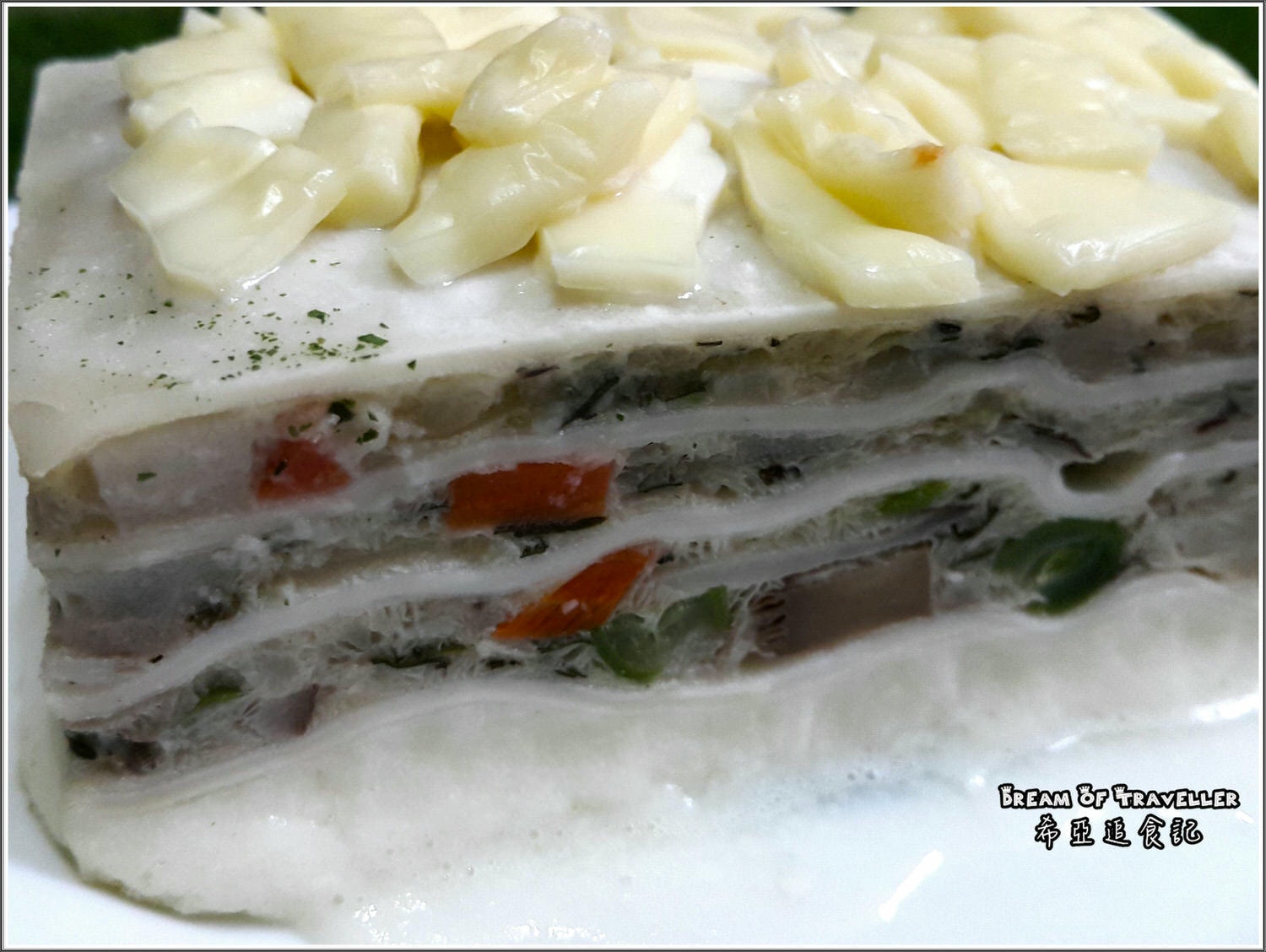 【中式/泰式/義式】素日子 の  六福五彩高麗菜水餃 & 塔香野菇千層麵 & 泰式打拋猴菇 ➽ 不一樣的素食 素食專賣店 – 全素 & 奶素