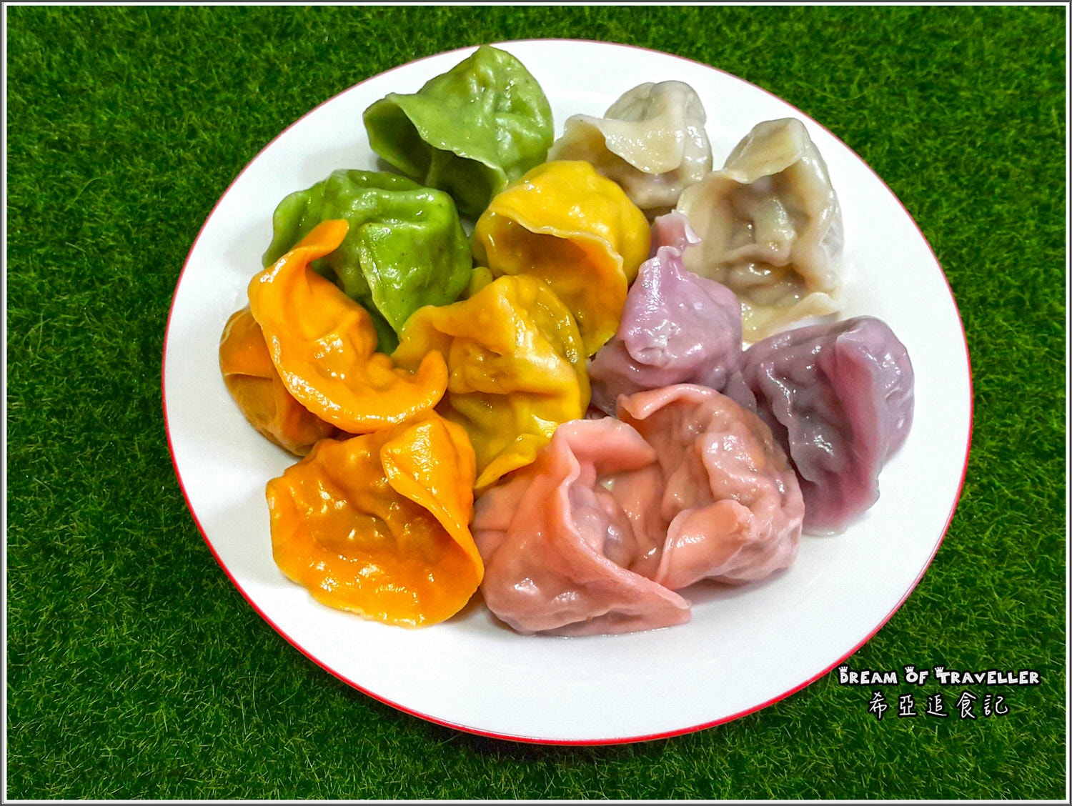 【中式/泰式/義式】素日子 の  六福五彩高麗菜水餃 & 塔香野菇千層麵 & 泰式打拋猴菇 ➽ 不一樣的素食 素食專賣店 – 全素 & 奶素