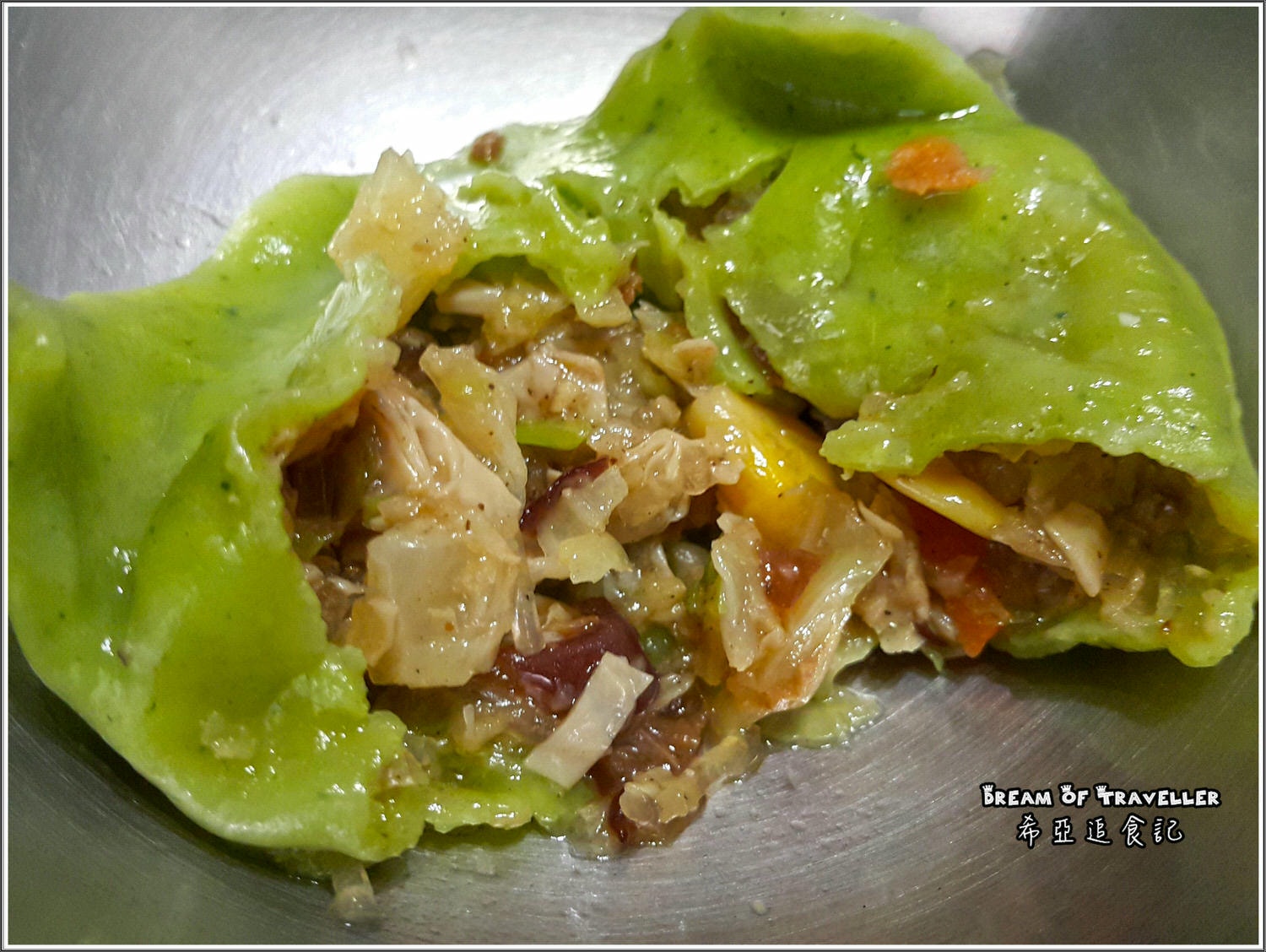 【中式/泰式/義式】素日子 の  六福五彩高麗菜水餃 & 塔香野菇千層麵 & 泰式打拋猴菇 ➽ 不一樣的素食 素食專賣店 – 全素 & 奶素