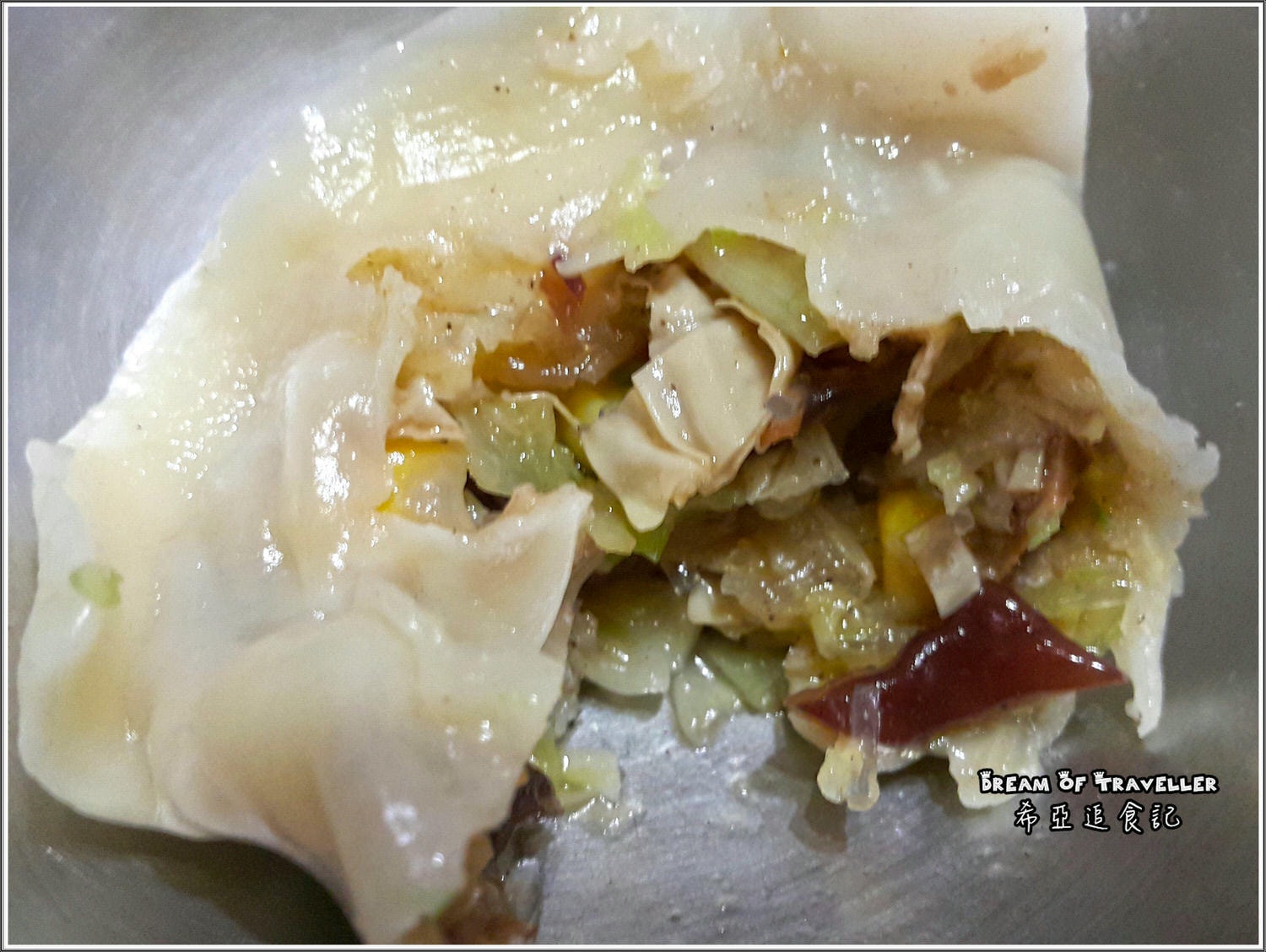 【中式/泰式/義式】素日子 の  六福五彩高麗菜水餃 & 塔香野菇千層麵 & 泰式打拋猴菇 ➽ 不一樣的素食 素食專賣店 – 全素 & 奶素