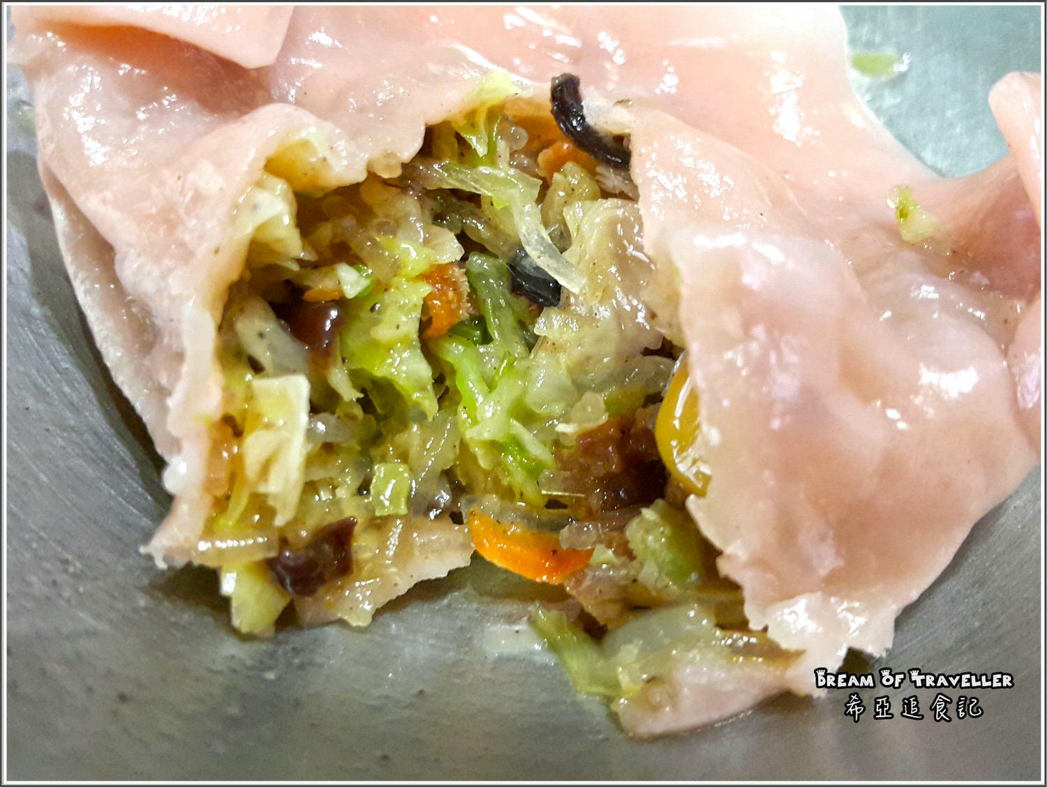 【中式/泰式/義式】素日子 の  六福五彩高麗菜水餃 & 塔香野菇千層麵 & 泰式打拋猴菇 ➽ 不一樣的素食 素食專賣店 – 全素 & 奶素