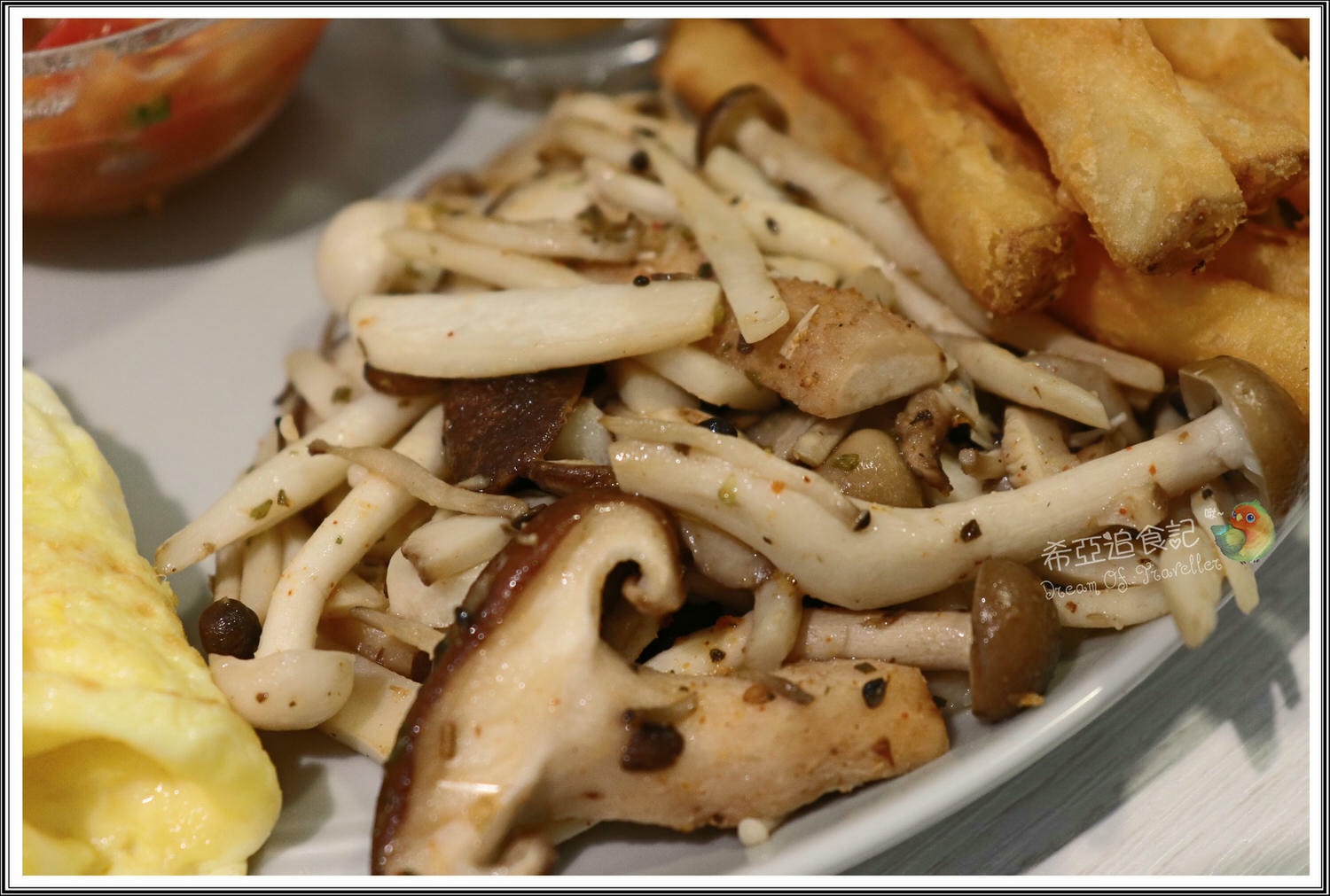 【台中西區早午餐推薦】Chow Chow Cafe 巧巧咖啡 の 莎莎歐姆蛋佐香料炒野菇 & 很滿意套餐 & 紐奧良楓糖炸雞鬆餅 (台中/南屯區) ➽ 回訪巧巧咖啡，一起享受早午餐與輕食下午茶 (已停業)