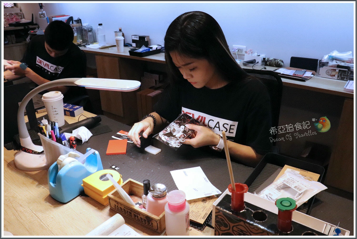 【台中包膜推薦】DEVILCASE の Android zenfone 5 全機包膜 & 螢幕保護貼 & 手機配件(台中/逢甲夜市) ➽ 包君滿意 獨家藝妓花魁精緻包膜圖案