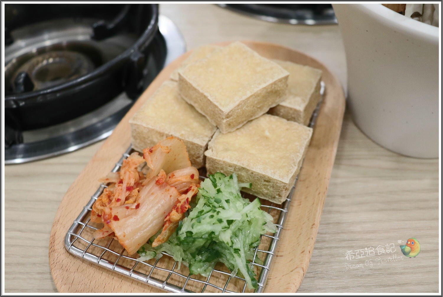 【台中平價小火鍋推薦】黑門甘露 什味鍋物 の 酥皮臭豆腐鍋 & 巧達起司牛奶鍋 & 燒酒雞鍋  (台中/西區) ➽ CP值高，文青風格小火鍋，就在這裡 (已停業)