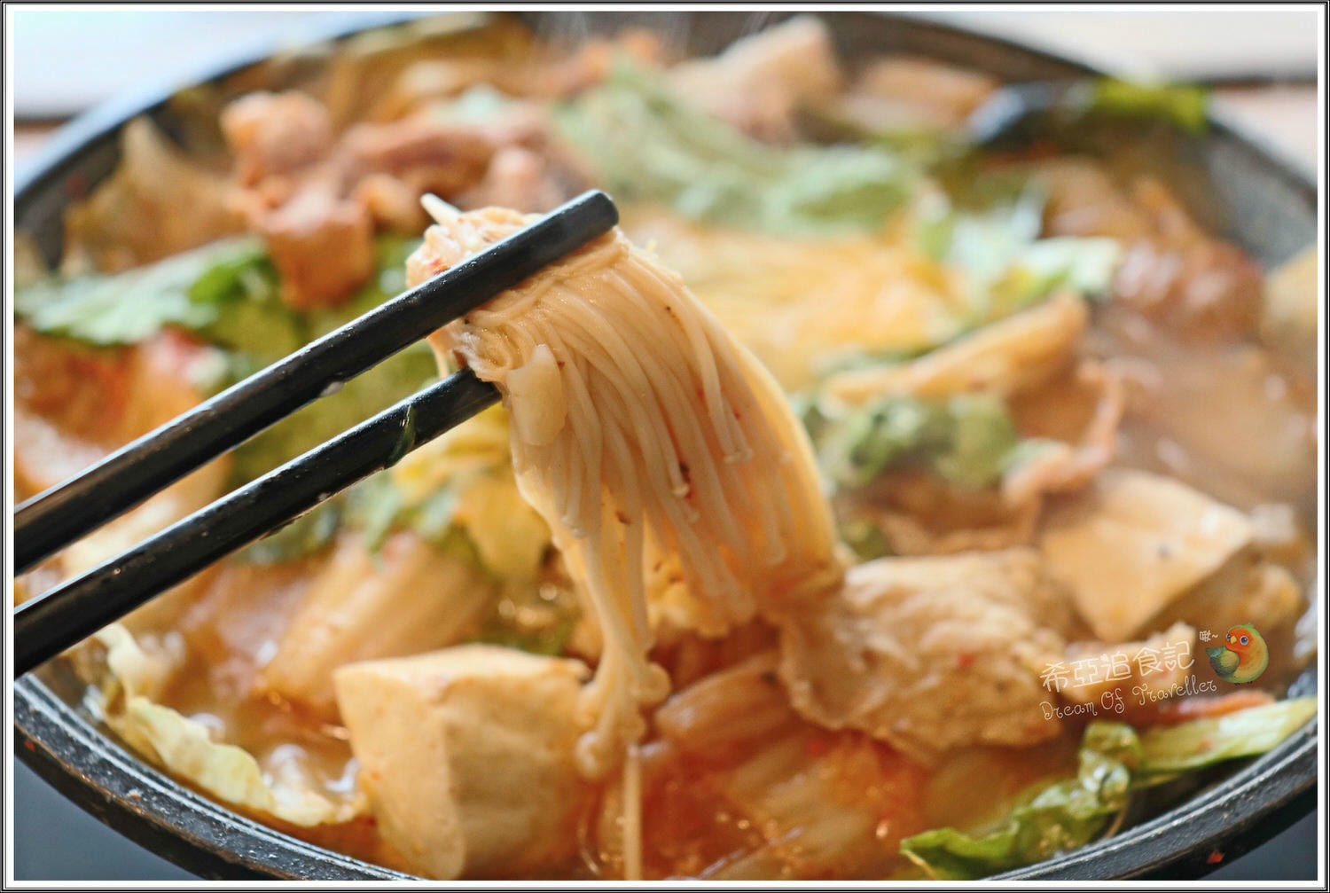 【台中南區火鍋推薦】小石鍋 の 椰香叻沙 & 起司泡菜 (台中/南區) ➽ 大口吃肉,細細品湯,高CP值,白飯/飲料/霜淇淋免費 - 第20張圖 【台中南區火鍋推薦】小石鍋 の 椰香叻沙 & 起司泡菜 (台中/南區) ➽ 大口吃肉,細細品湯,高CP值,白飯/飲料/霜淇淋免費