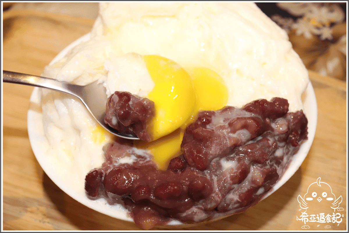 【台中雪花冰推薦】show 喫冰小棧 の 古早月見 & 可可巧克 (台中/西區) ➽ 台中市區寵物友善冰品店，有可愛的狗兒陪你吃冰  – 蛋奶素