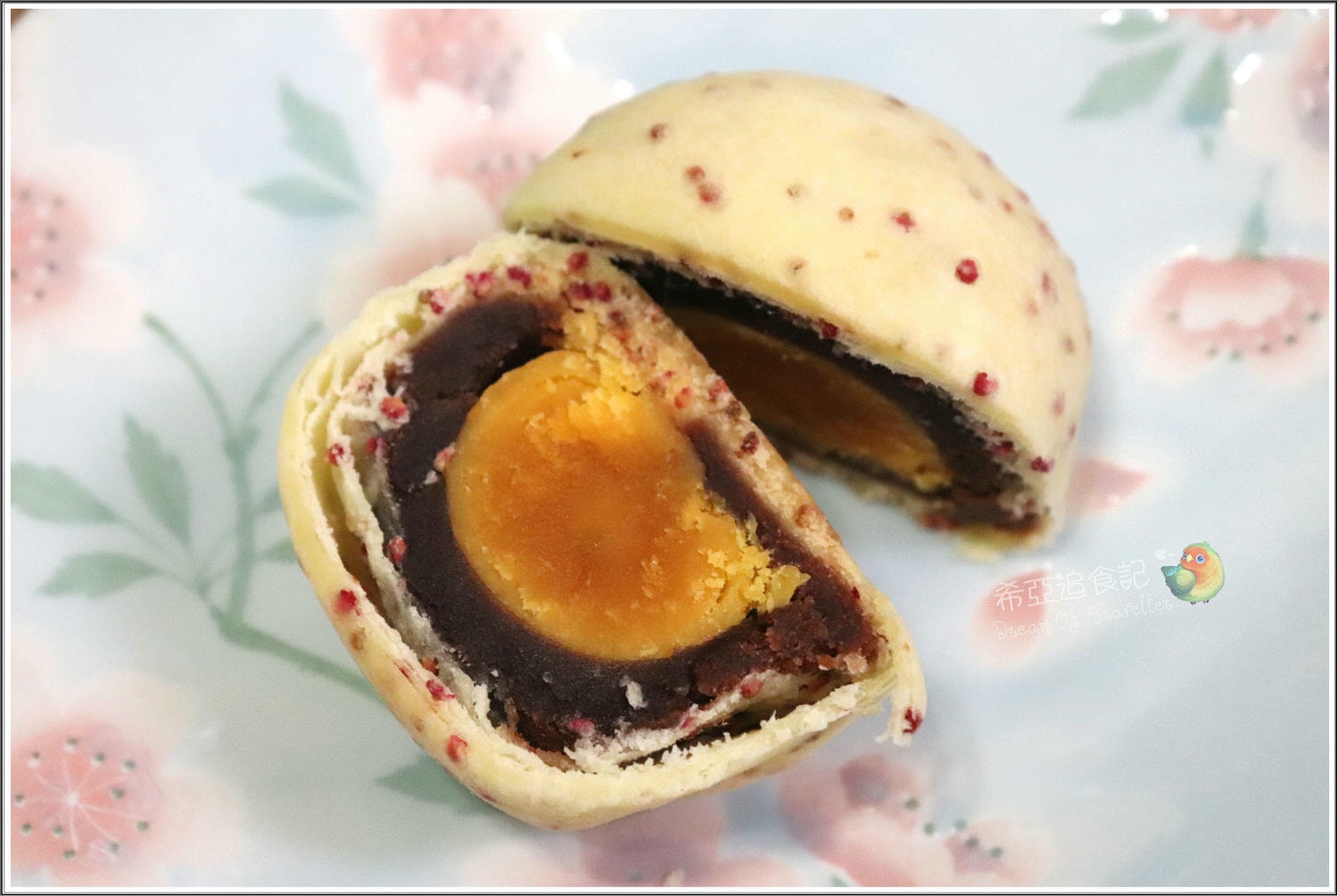 【中秋禮盒推薦】泰源幽谷獼米(大百樹) の 流心月餅 & 紅藜蛋黃酥月餅 ➽ 絕不能錯過的港式流心月餅，不甜不膩養生的紅藜蛋黃月餅 – 蛋奶素