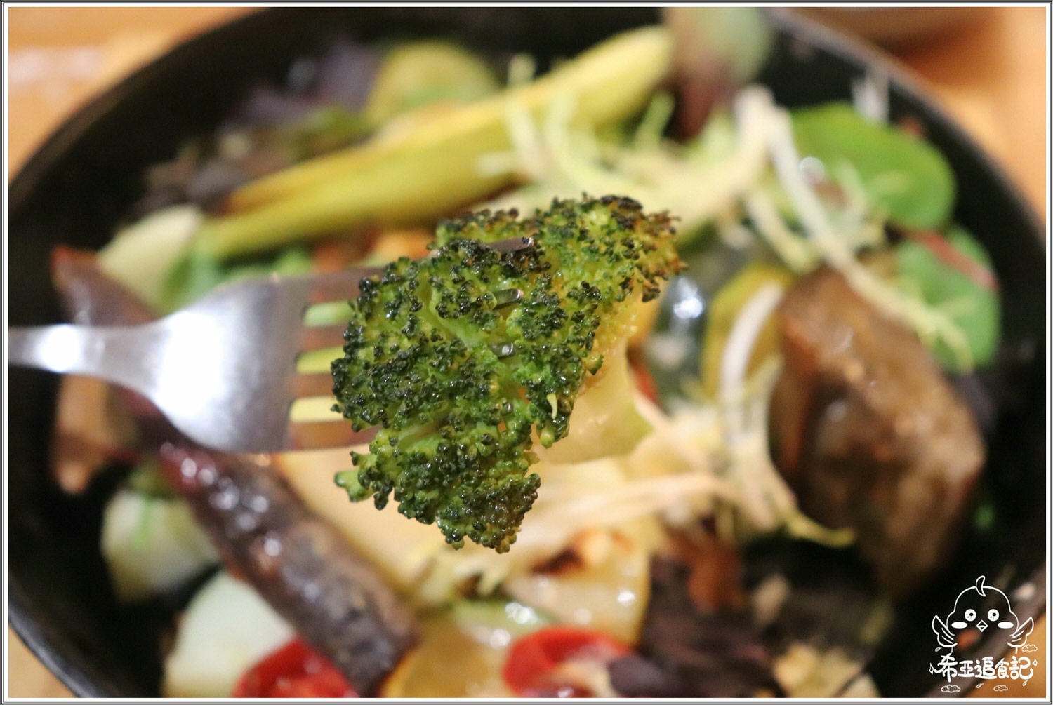 【台中異國餐館推薦】沐沐任性/餐酒/分享空間 の 蔬菜野菇義大利麵 & 天菜 & 你是我的菜 & 檸檬草的味道 & 十分鐘的戀愛  ➽ 異國風餐館，聚會變得超有氣氛 – 五辛素