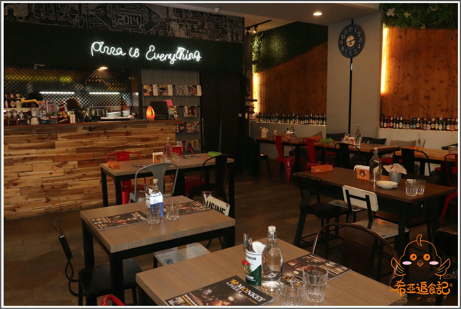 【台中大里餐廳推薦】猴子披薩 の 雙人套餐(太陽下雪地裡的粉紅豬、貝斯勤蜂蜜芥茉雞肉義式燉飯) & 九龍城港式凍檸燒鵝 (台中/大里區) ➽ 聚餐好地點，氣氛佳，套餐系列CP值超高