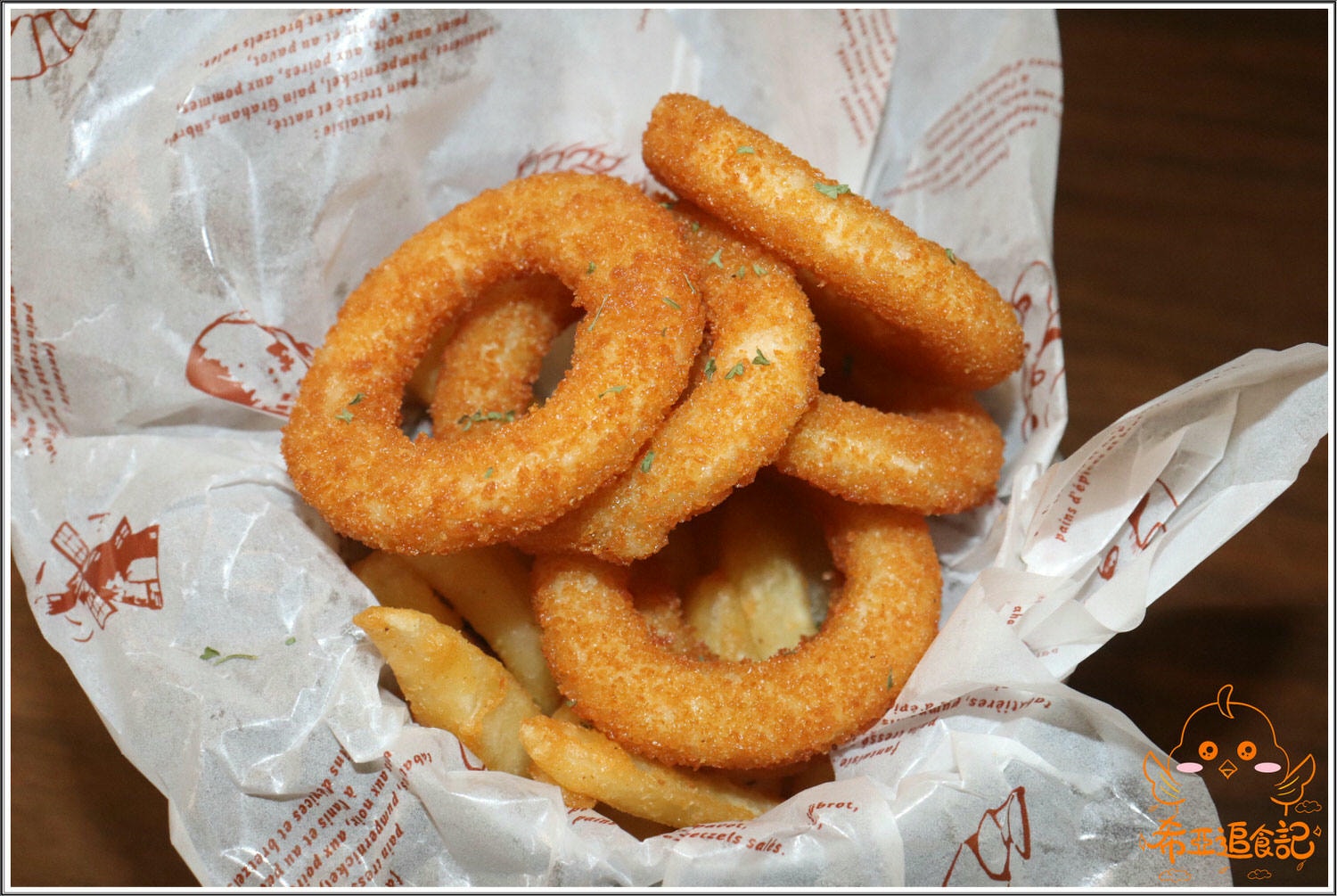 【台中大里餐廳推薦】猴子披薩 の 雙人套餐(太陽下雪地裡的粉紅豬、貝斯勤蜂蜜芥茉雞肉義式燉飯) & 九龍城港式凍檸燒鵝 (台中/大里區) ➽ 聚餐好地點，氣氛佳，套餐系列CP值超高