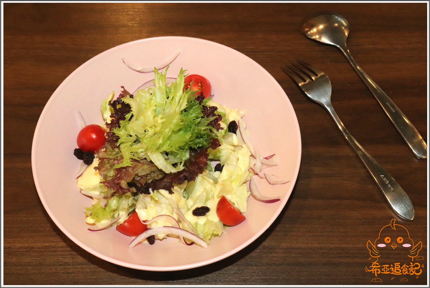 【台中大里餐廳推薦】猴子披薩 の 雙人套餐(太陽下雪地裡的粉紅豬、貝斯勤蜂蜜芥茉雞肉義式燉飯) & 九龍城港式凍檸燒鵝 (台中/大里區) ➽ 聚餐好地點，氣氛佳，套餐系列CP值超高