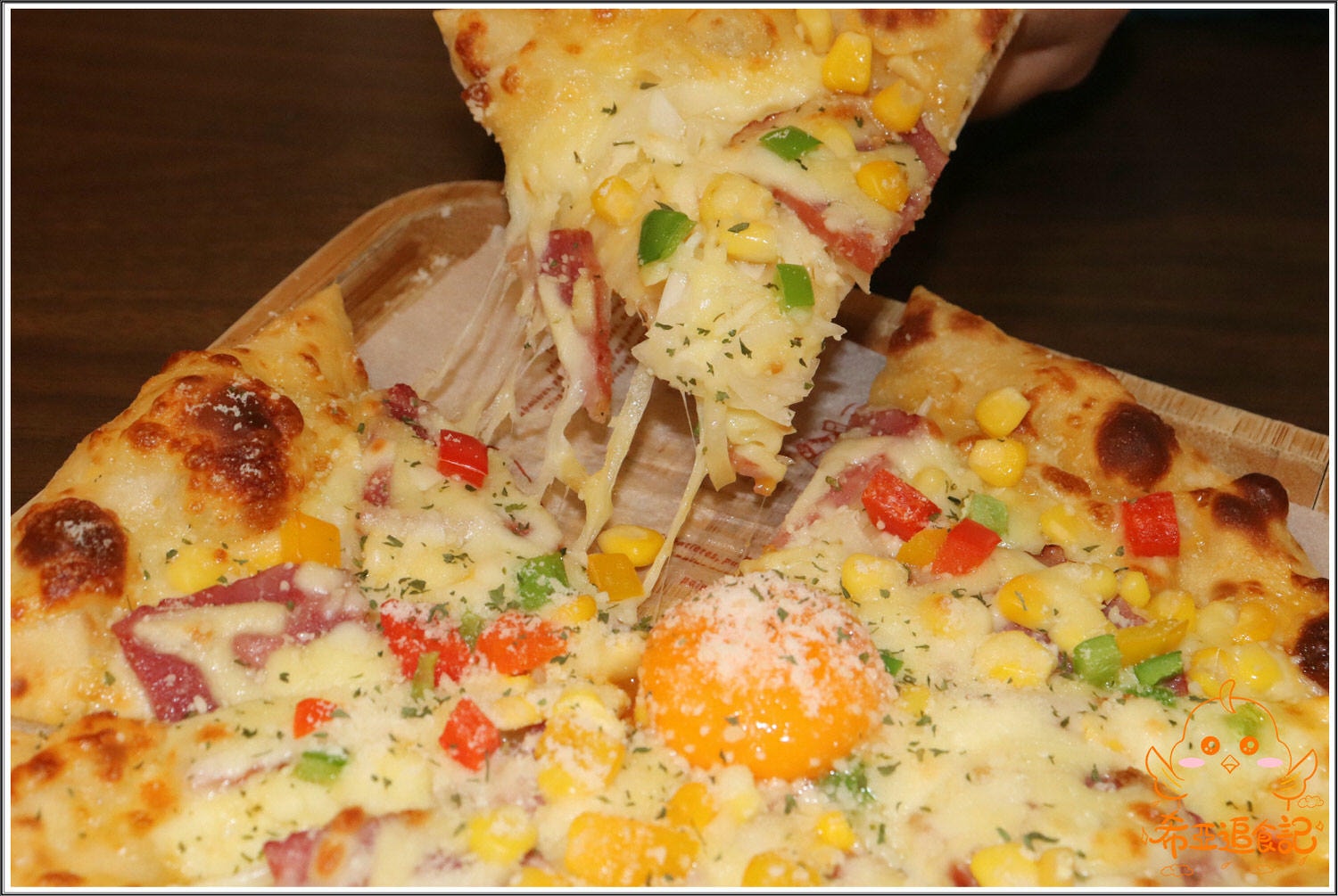 【台中大里餐廳推薦】猴子披薩 の 雙人套餐(太陽下雪地裡的粉紅豬、貝斯勤蜂蜜芥茉雞肉義式燉飯) & 九龍城港式凍檸燒鵝 (台中/大里區) ➽ 聚餐好地點，氣氛佳，套餐系列CP值超高