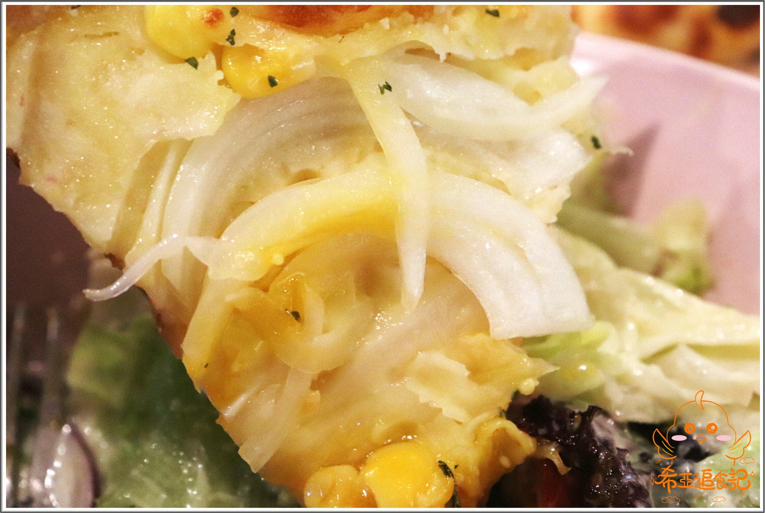 【台中大里餐廳推薦】猴子披薩 の 雙人套餐(太陽下雪地裡的粉紅豬、貝斯勤蜂蜜芥茉雞肉義式燉飯) & 九龍城港式凍檸燒鵝 (台中/大里區) ➽ 聚餐好地點，氣氛佳，套餐系列CP值超高