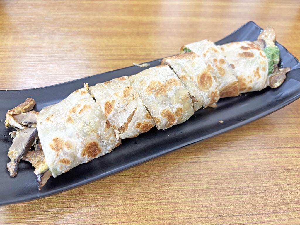 【台中素食早午餐】早蔬早午餐 の 泰式蝦餅潛艇堡 / 塔香菌菇蛋餅 / 搗蛋丸 ➽ 超多選擇的早餐店,還有好吃搗蛋丸 ~ - 第5張圖 早蔬早午餐